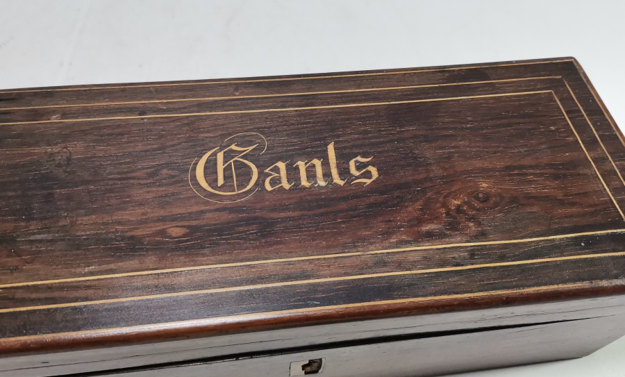 ANTİKA KAPAKLI AHŞAP KUTU