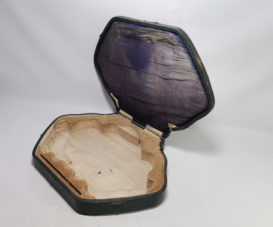 OSMANLI DÖNEMİ BÜYÜK BOY MÜCEVHER KUTUSU