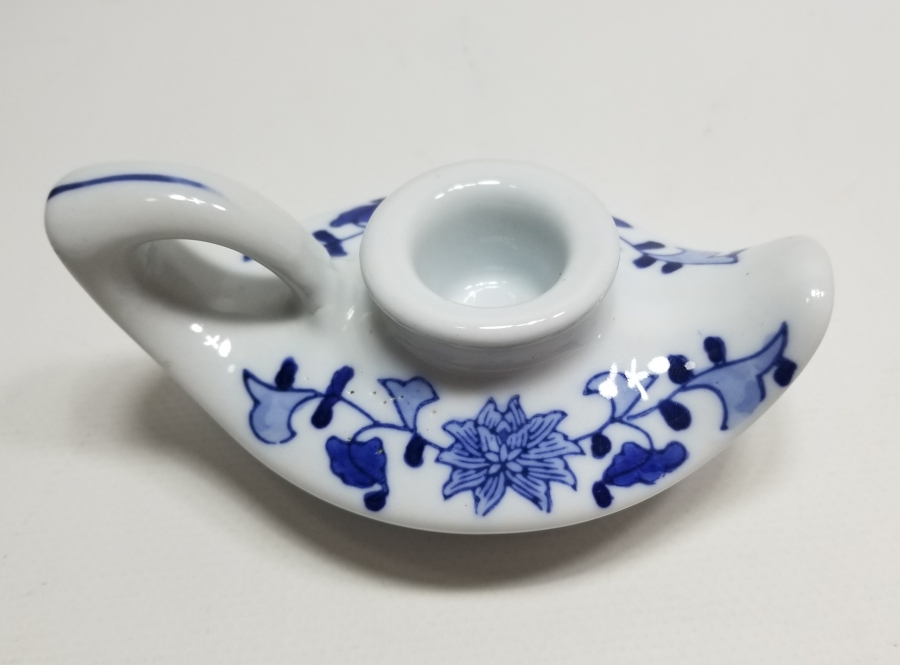 UZAKDOĞU YAPIMI ANTİKA PORSELEN EL MUMLUĞU