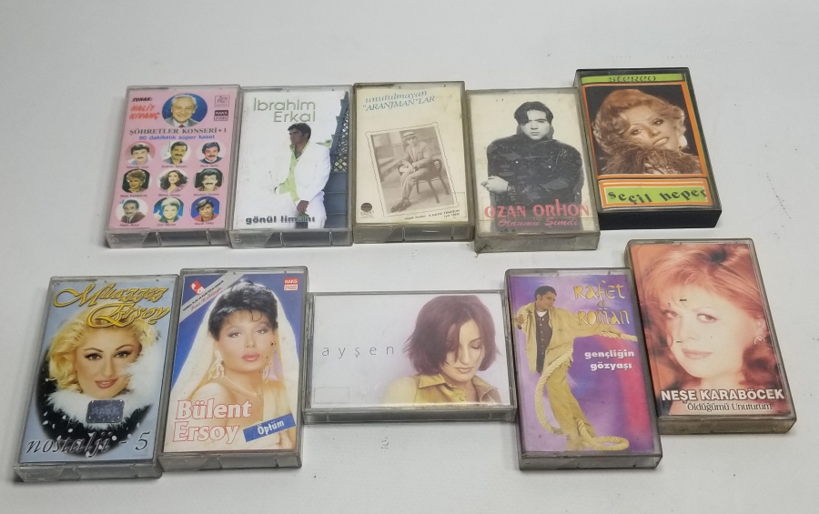 İÇLERİ DOLU NOSTALJİK KASET LOTU