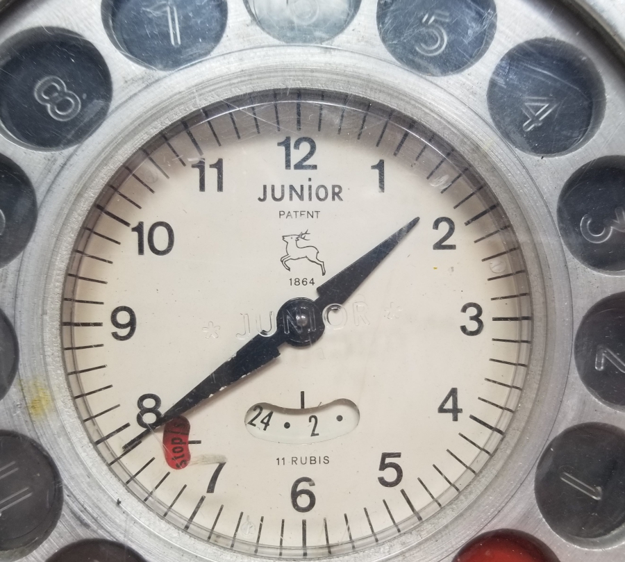 ÇALIŞIR DURUMDA ORİJİNAL ANAHTARIYLA ÇOK NADİR GÜVERCİN YARIŞ SAATİ