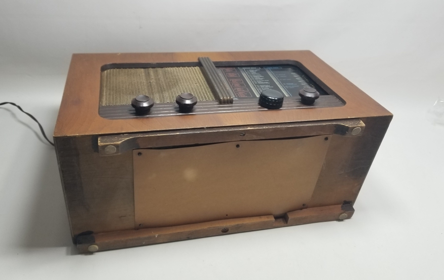 AHŞAP KASA BÜYÜK BOY ANTİKA RADYO