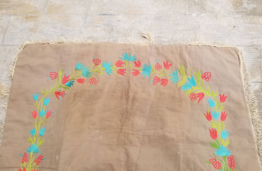 SUZANİ İŞÇİLİKLİ EL İŞİ ANTİKA SECCADE