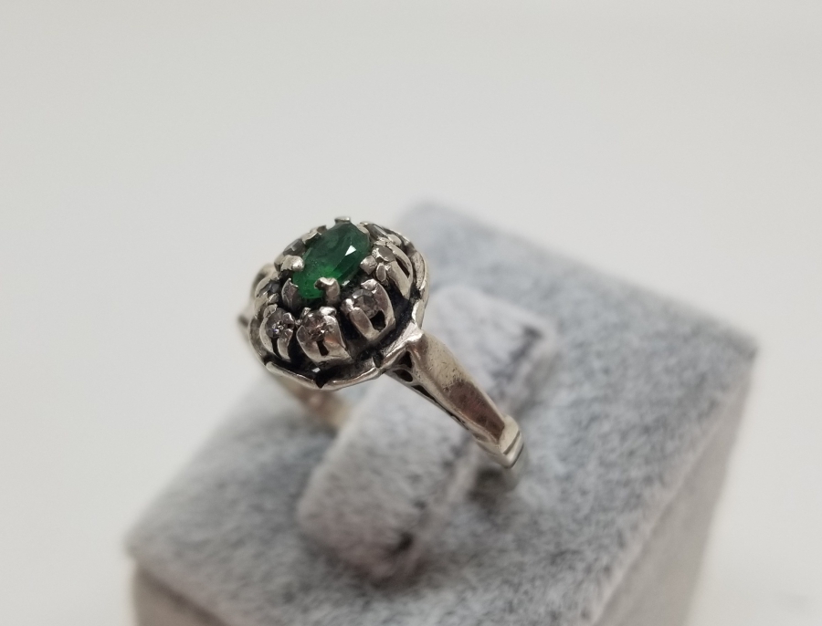 ZÜMRÜT VE PIRLANTA TAŞLI ÖZEL YAPIM YÜZÜK