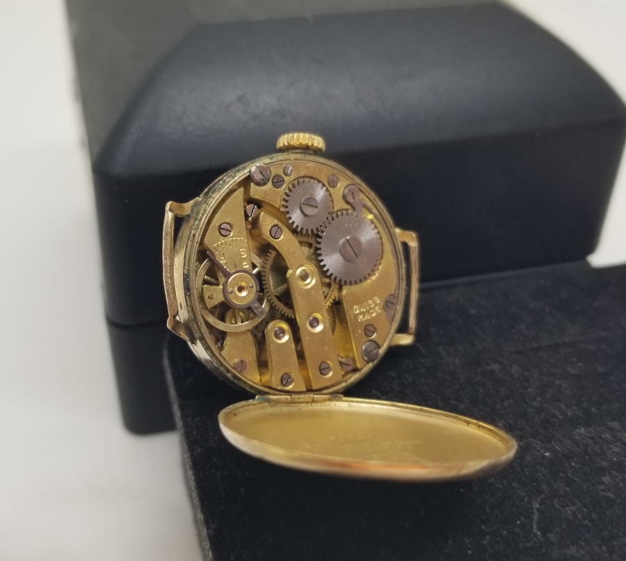 ANTİKA KURMALI ALTIN KAPLAMA KOL SAATİ