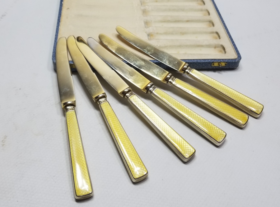 ORİJİNAL KUTUSUNDA MİNE İŞÇİLİKLİ ANTİKA GÜMÜŞ BALIK BIÇAĞI TAKIMI