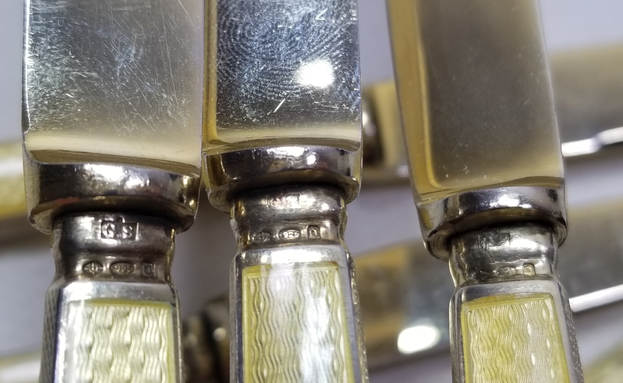 ORİJİNAL KUTUSUNDA MİNE İŞÇİLİKLİ ANTİKA GÜMÜŞ BALIK BIÇAĞI TAKIMI