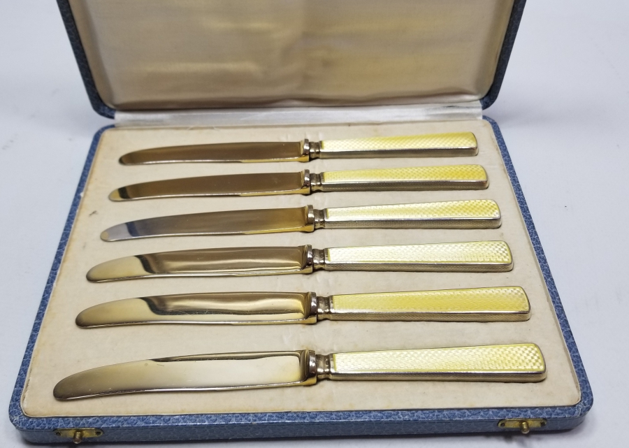 ORİJİNAL KUTUSUNDA MİNE İŞÇİLİKLİ ANTİKA GÜMÜŞ BALIK BIÇAĞI TAKIMI