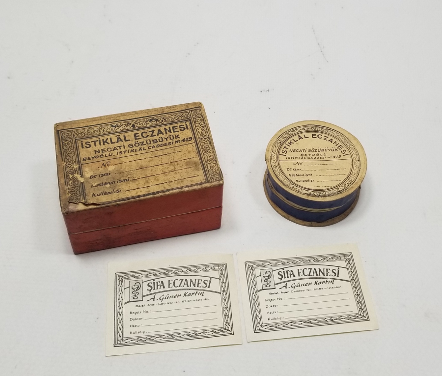 ANTİKA İSTİKLAL ECZANESİ KUTULARI VE ŞİFA ECZANESİ ETİKETLERİ
