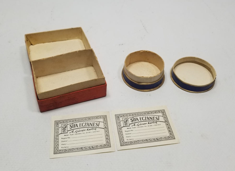 ANTİKA İSTİKLAL ECZANESİ KUTULARI VE ŞİFA ECZANESİ ETİKETLERİ