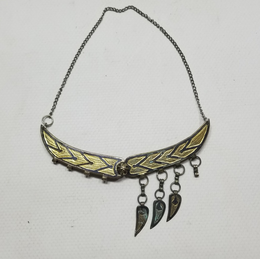 ÜZERİ ALTIN VERMEYLİ VE SAVAT İŞÇİLİKLİ GÜMÜŞ GERDANLIK