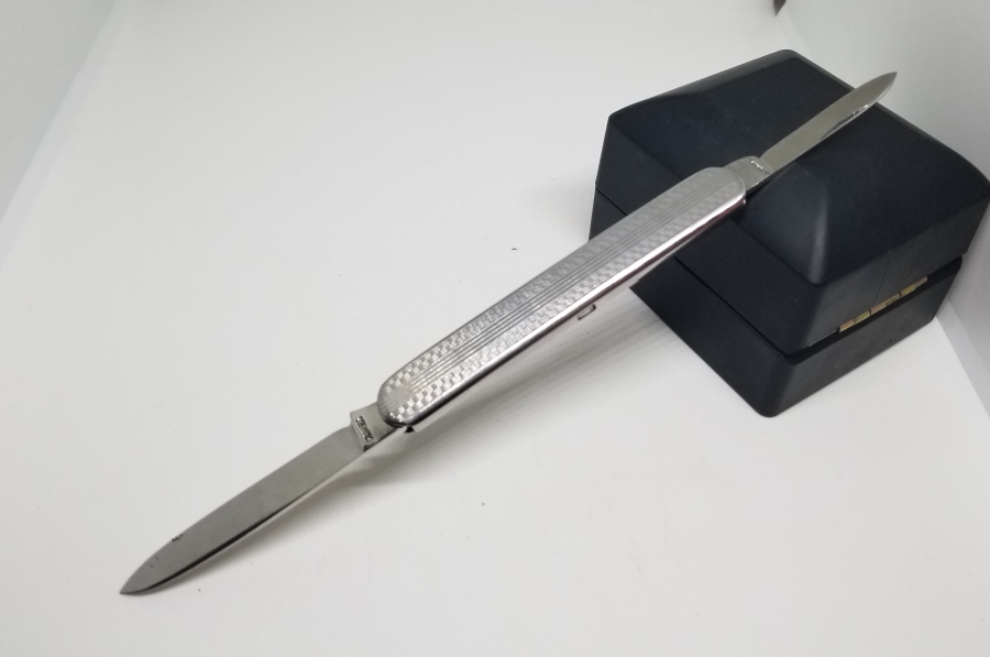 SINGER MARKA ANTİKA SAATÇİ ÇAKISI