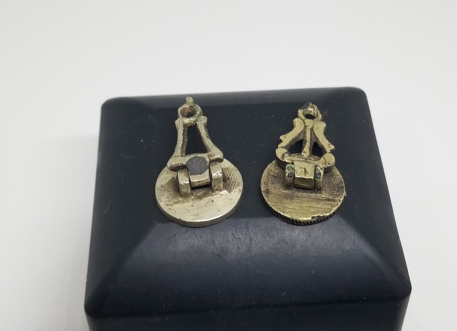 BİRİ OSMANLICA BİRİ TÜRKÇE YAZILI İKİ ADET MÜHÜR