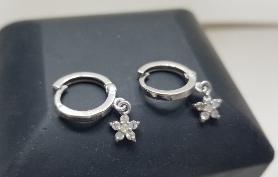 PIRLANTA TAŞLI ÖZEL YAPIM KÜPE