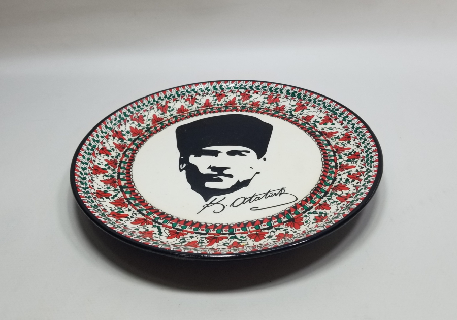 EL BOYAMA FOSFORLU ATATÜRK GÖRSELLİ KÜTAHYA DUVAR TABAĞI