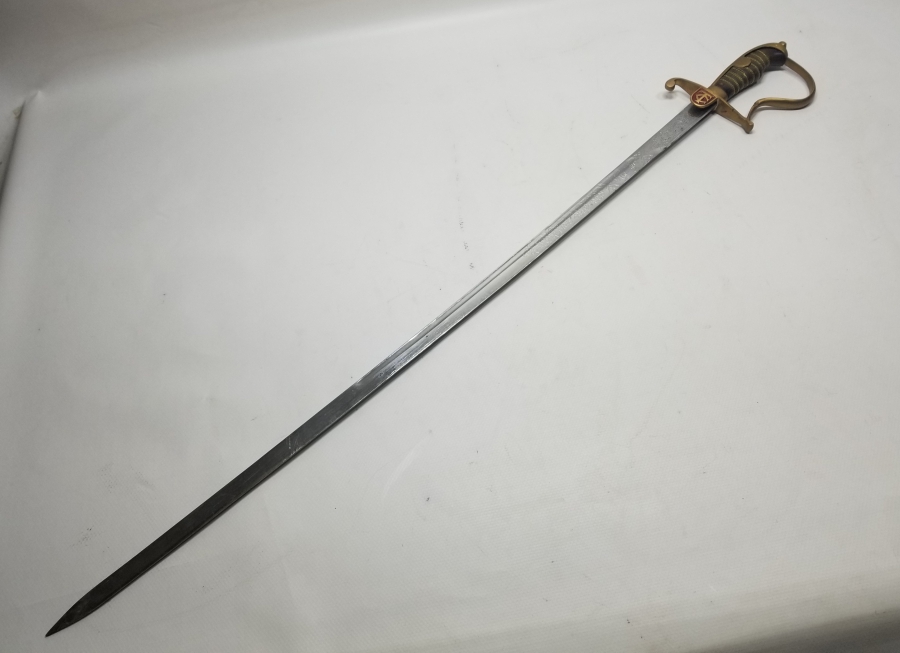 BOYNUZ SAPLI CUMHURİYET BAŞLARI NADİR SUBAY KILICI