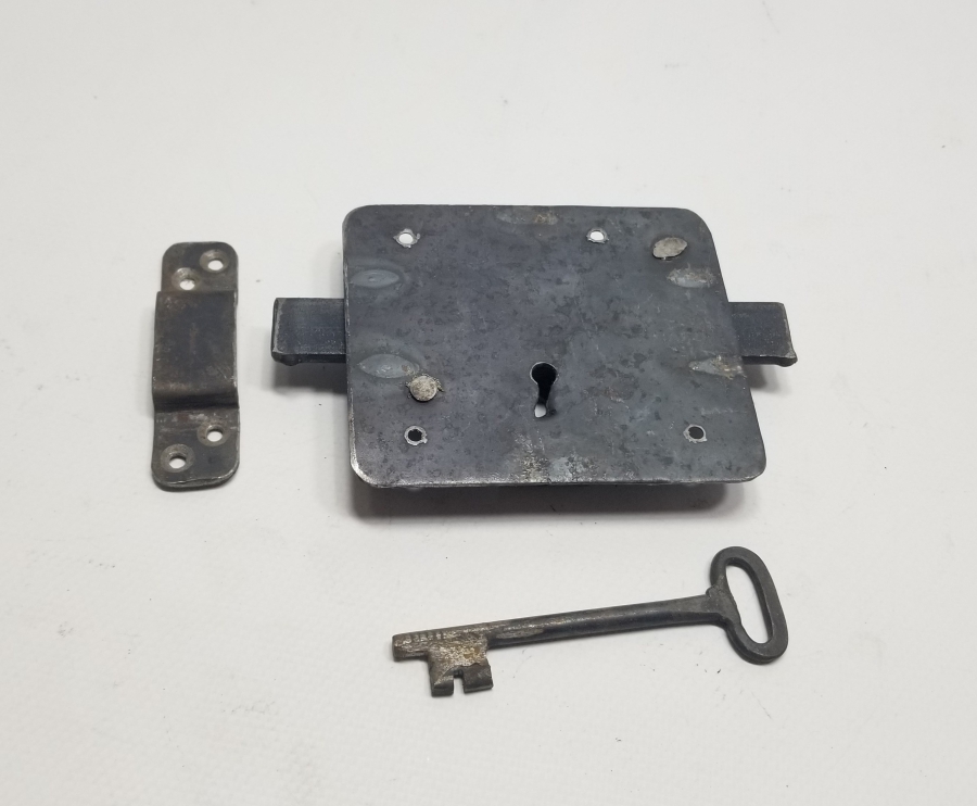 ORİJİNAL ANAHTARIYLA OSMANLI DÖNEMİ EL YAPIMI KAPI KİLİDİ