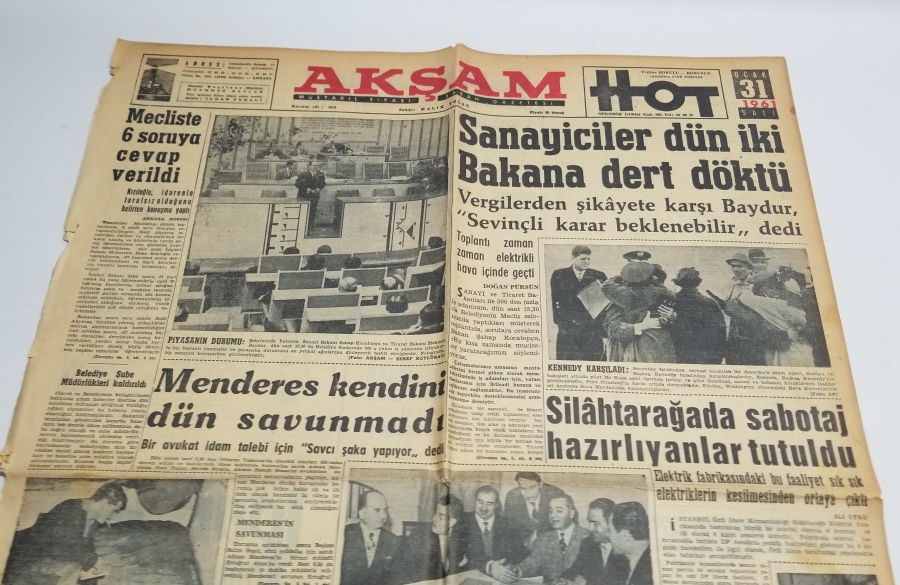 MENDERES'İN İDAMI KONULU 31 OCAK 1961 TARİHLİ AKŞAM GAZETESİ