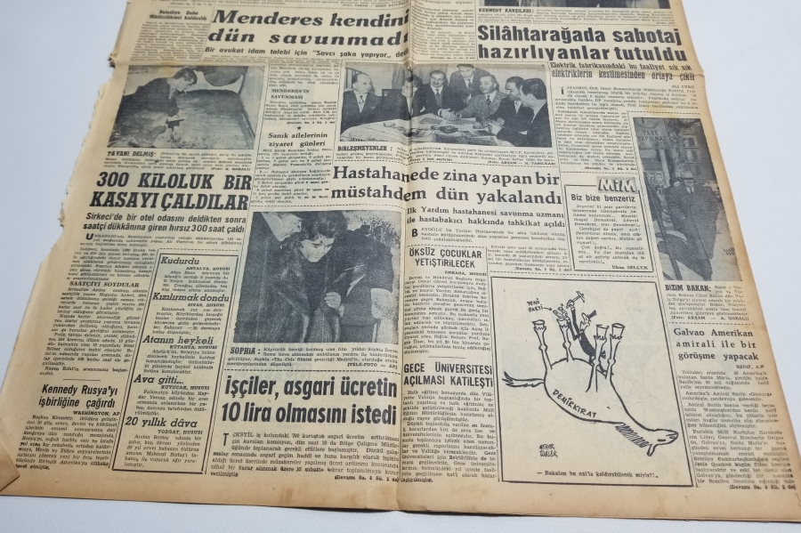 MENDERES'İN İDAMI KONULU 31 OCAK 1961 TARİHLİ AKŞAM GAZETESİ