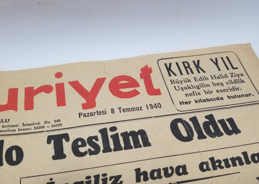 1940-1941 TARİHLİ İKİ ADET CUMHURİYET GAZETESİ
