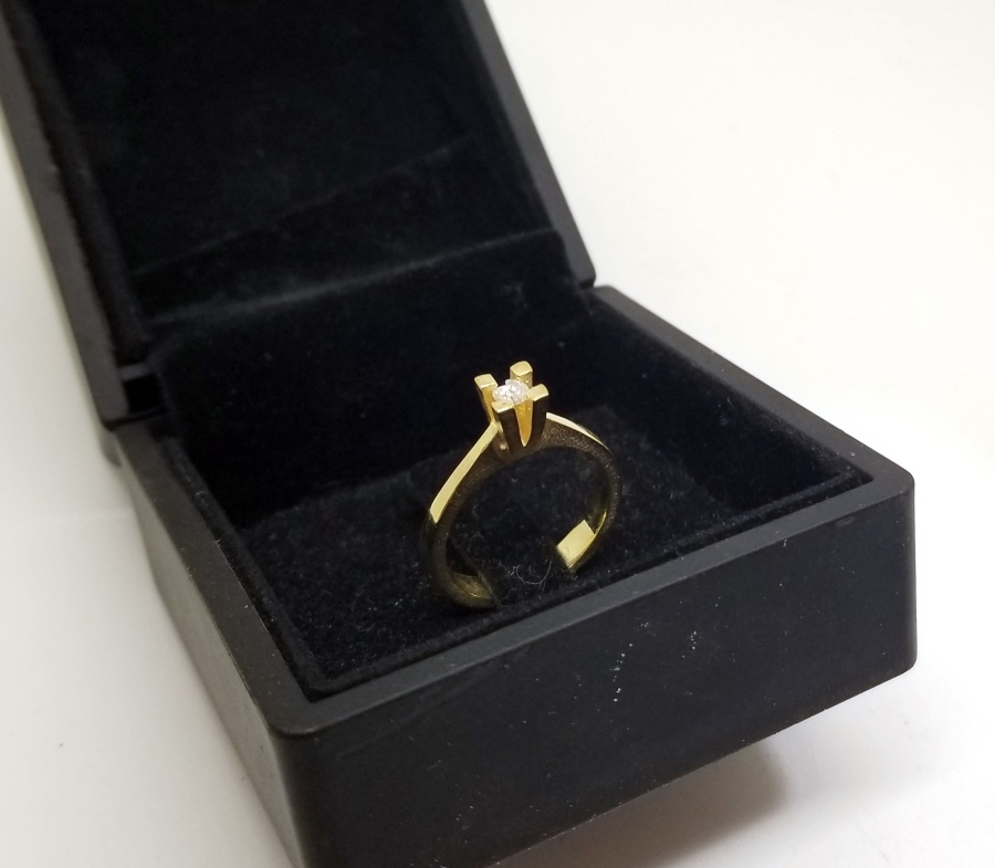 ALTIN KAPLAMA ÖZEL YAPIM TEKTAŞ YÜZÜK