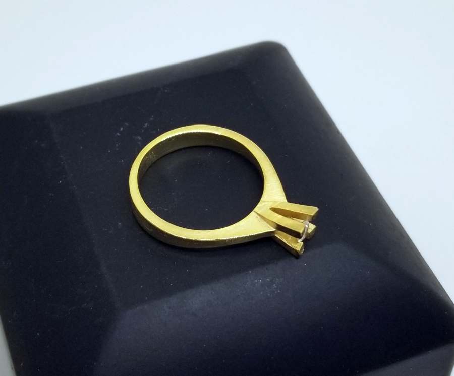 ALTIN KAPLAMA ÖZEL YAPIM TEKTAŞ YÜZÜK