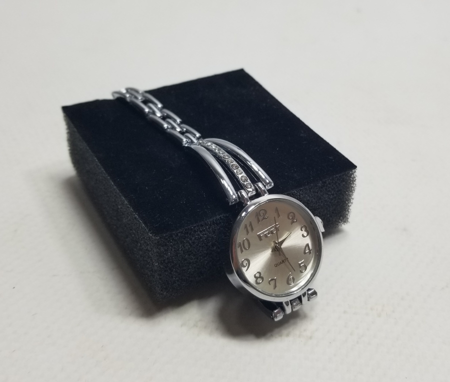 GÜMÜŞ KAPLAMA NOSTALJİK KOL SAATİ