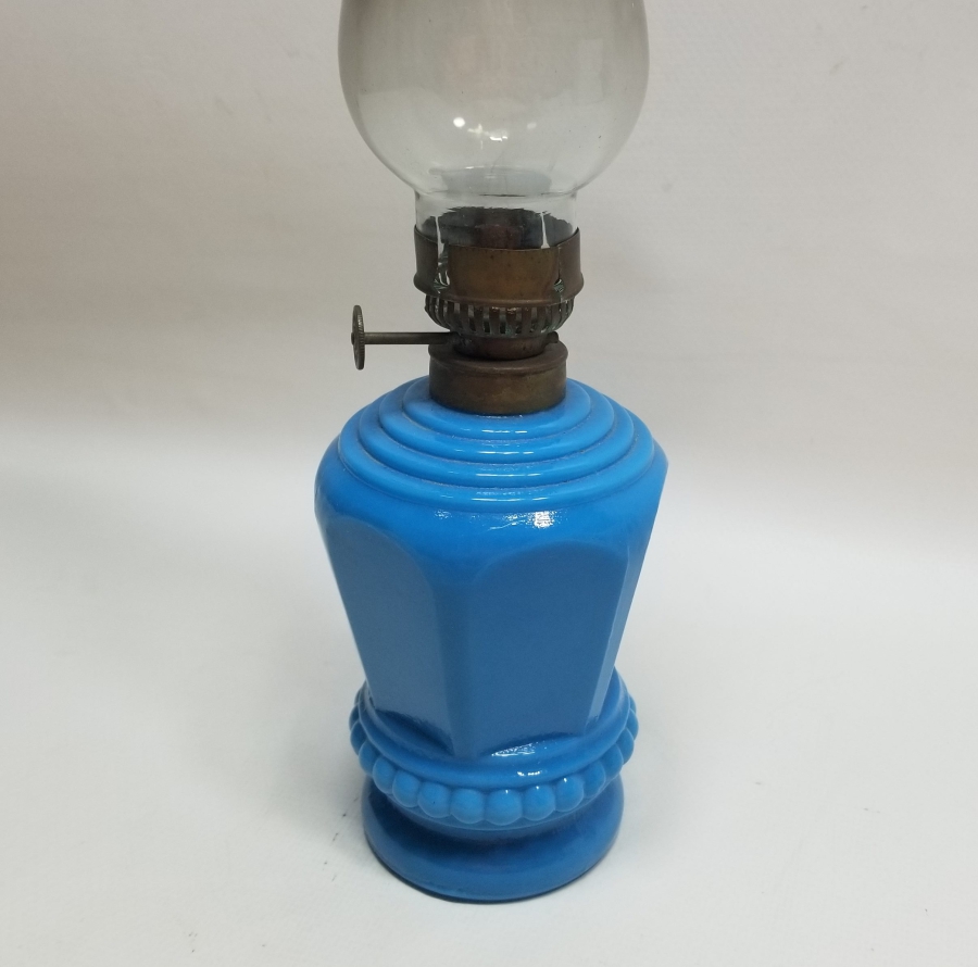 OSMANLI DÖNEMİ KABARTMA İŞÇİLİKLİ OPALİN GAZ LAMBASI