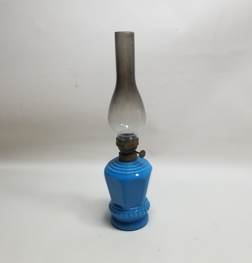 OSMANLI DÖNEMİ KABARTMA İŞÇİLİKLİ OPALİN GAZ LAMBASI