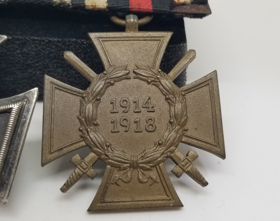 ALMAN DEMİR HAÇ VE ALMAN LİYAKAT MADALYALI NADİR ÇİFTLİ MADALYA