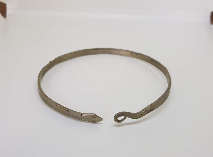 ÜZERİ KALEM İŞÇİLİKLİ OSMANLI DÖNEMİ YILAN FORMLU RUM İŞİ PAZUBEND