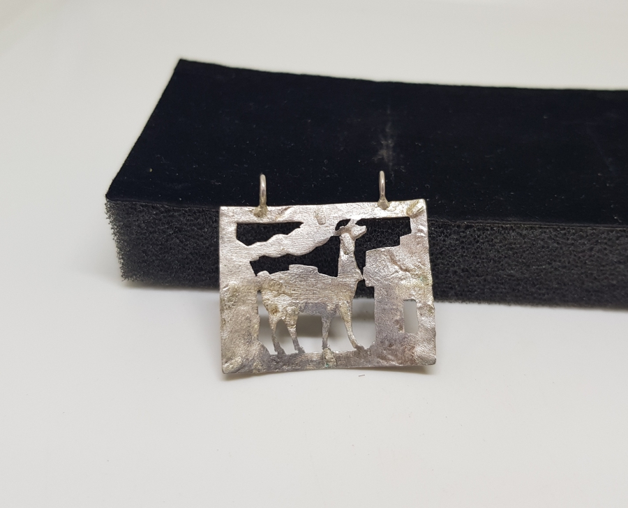 DEVE FORMLU ANTİKA GÜMÜŞ KOLYE UCU