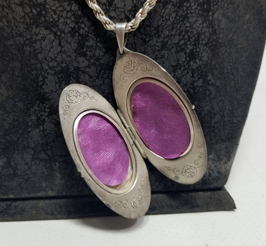 MİNE İŞÇİLİKLİ ANTİKA GÜMÜŞ FOTOĞRAFLIK