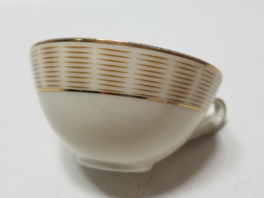 ALTIN VARAKLI ANTİKA KAHVE FİNCANI