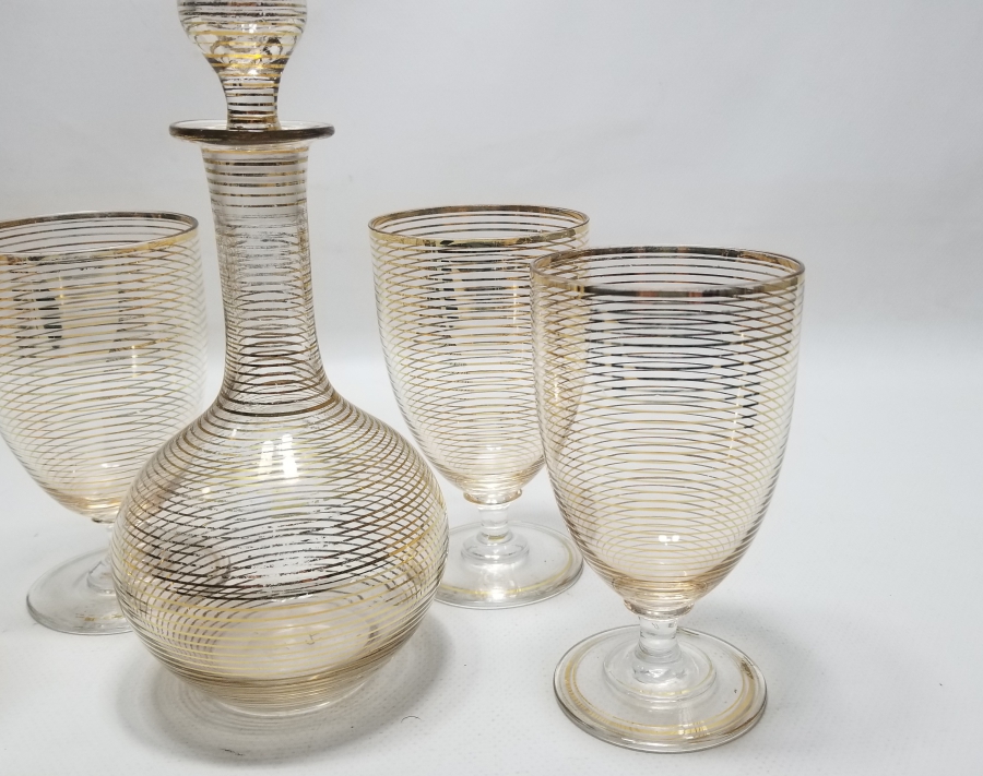 ÜZERİ ALTIN VARAKLI NADİR ÇEŞM-İ BÜLBÜL ŞERBET TAKIMI