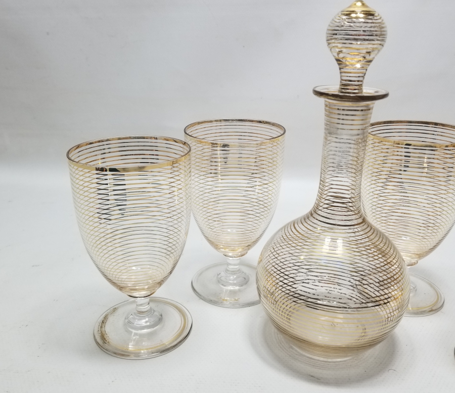 ÜZERİ ALTIN VARAKLI NADİR ÇEŞM-İ BÜLBÜL ŞERBET TAKIMI