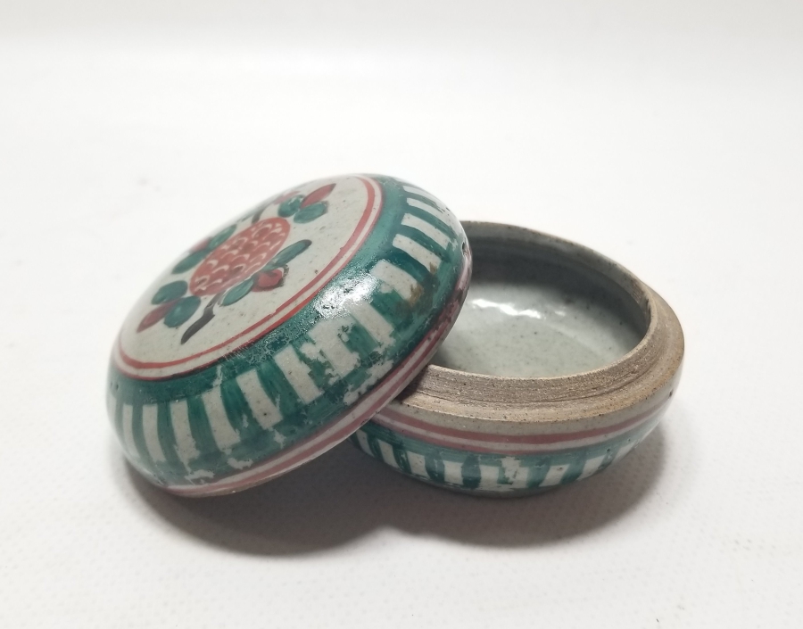 ALTI YAZILI UZAKDOĞU YAPIMI ANTİKA MÜREKKEP KASESİ