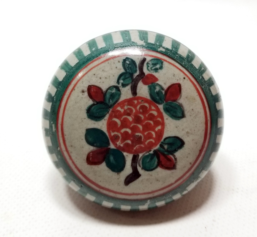 ALTI YAZILI UZAKDOĞU YAPIMI ANTİKA MÜREKKEP KASESİ