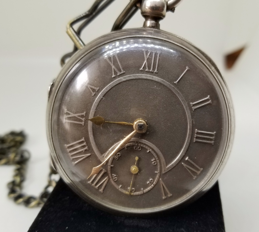 NADİR TİPTE GÜMÜŞ KASA YARIM PRİOR CEP SAATİ