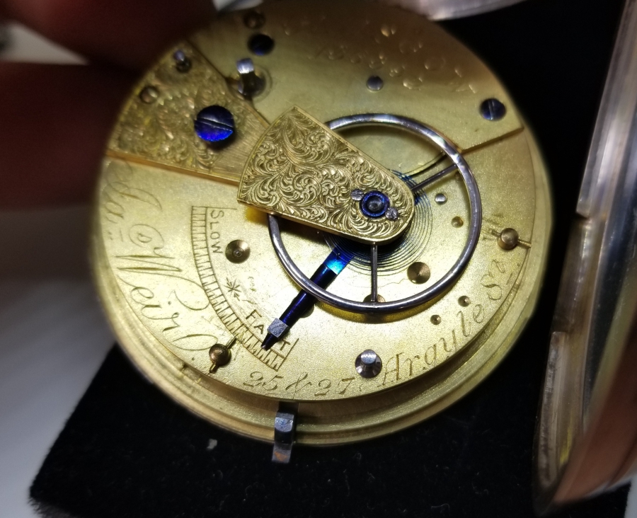 NADİR TİPTE GÜMÜŞ KASA YARIM PRİOR CEP SAATİ