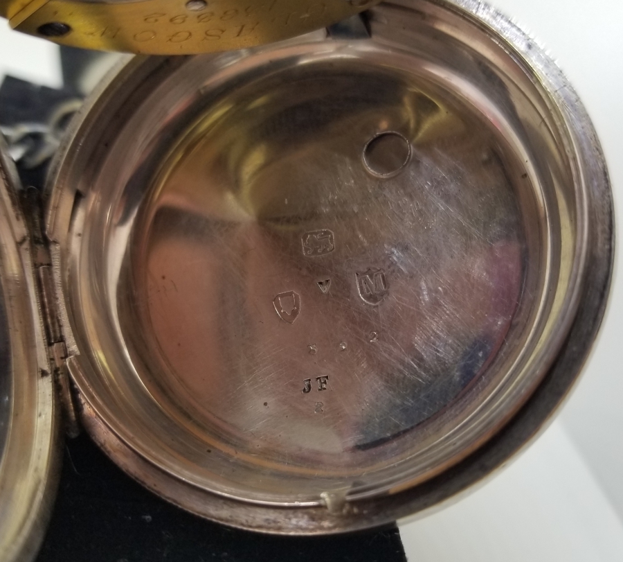 NADİR TİPTE GÜMÜŞ KASA YARIM PRİOR CEP SAATİ