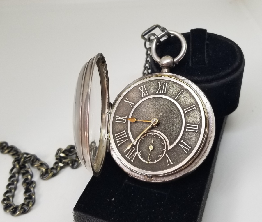 NADİR TİPTE GÜMÜŞ KASA YARIM PRİOR CEP SAATİ