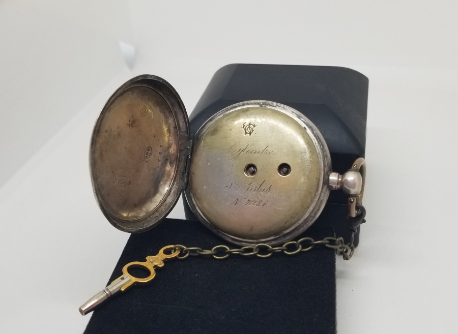 K. MAKOULIAN CONSTANTINOPLE KADRANLI GÜMÜŞ KASA ARKADAN KURMALI CEP SAATİ