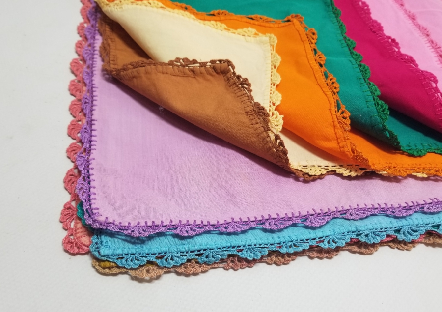 KENARLARI OYALI ANTİKA DAMAT MENDİLLERİ LOTU