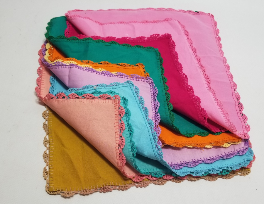 KENARLARI OYALI ANTİKA DAMAT MENDİLLERİ LOTU