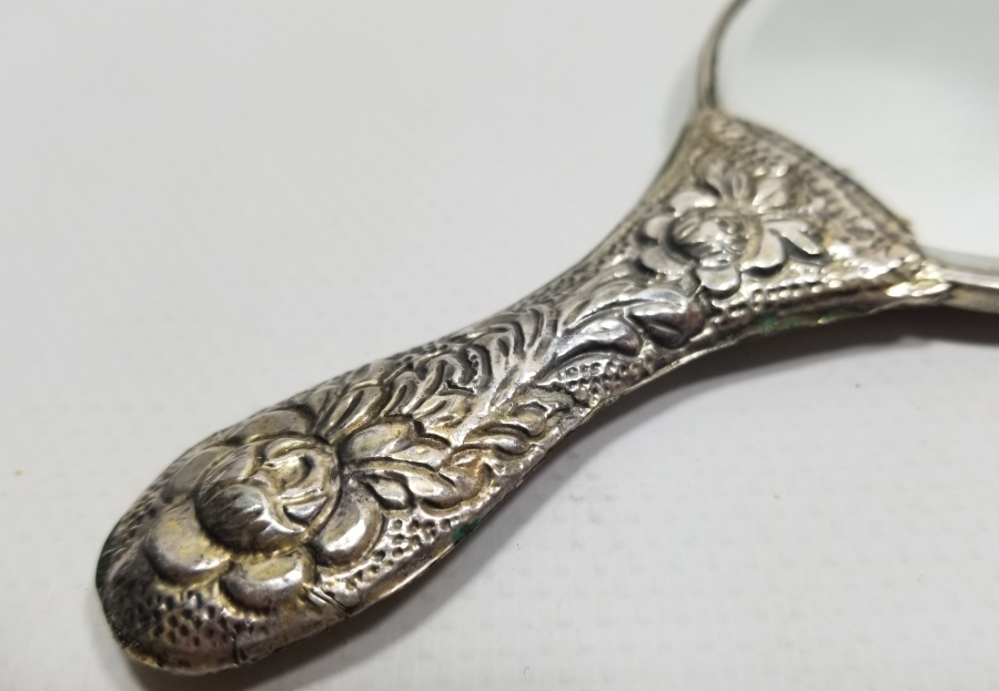 KABARTMA İŞÇİLİKLİ ANTİKA GÜMÜŞ EL AYNASI