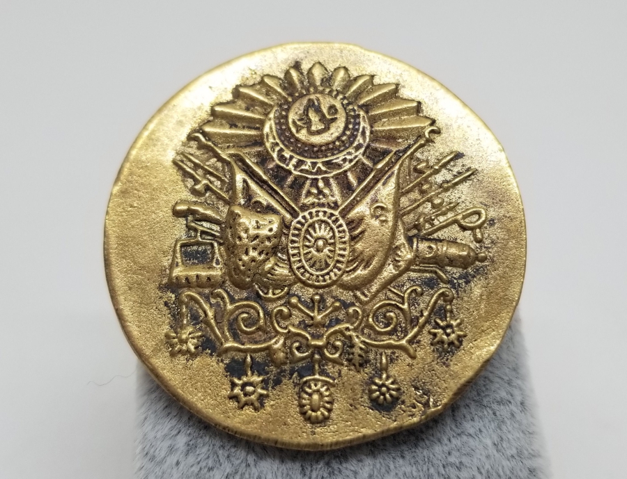 ÜZERİNDE OSMANLI DEVLET ARMASI BULUNAN ANTİKA BROŞ