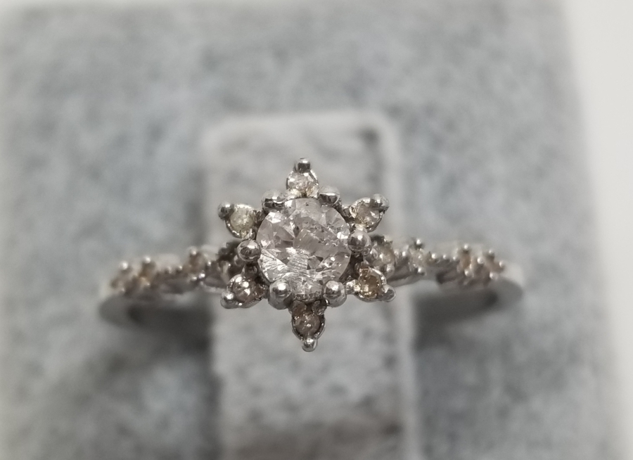 YILDIZ FORMLU PIRLANTA TAŞLI TEKTAŞ YÜZÜK