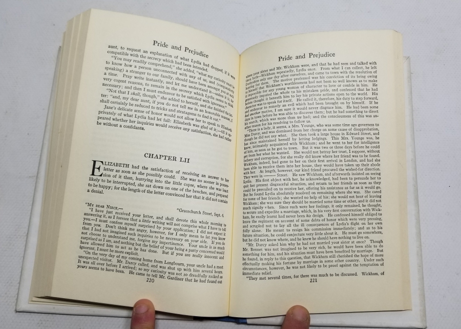 İNGİLİZCE GURUR VE ÖNYARGI İSİMLİ KİTAP