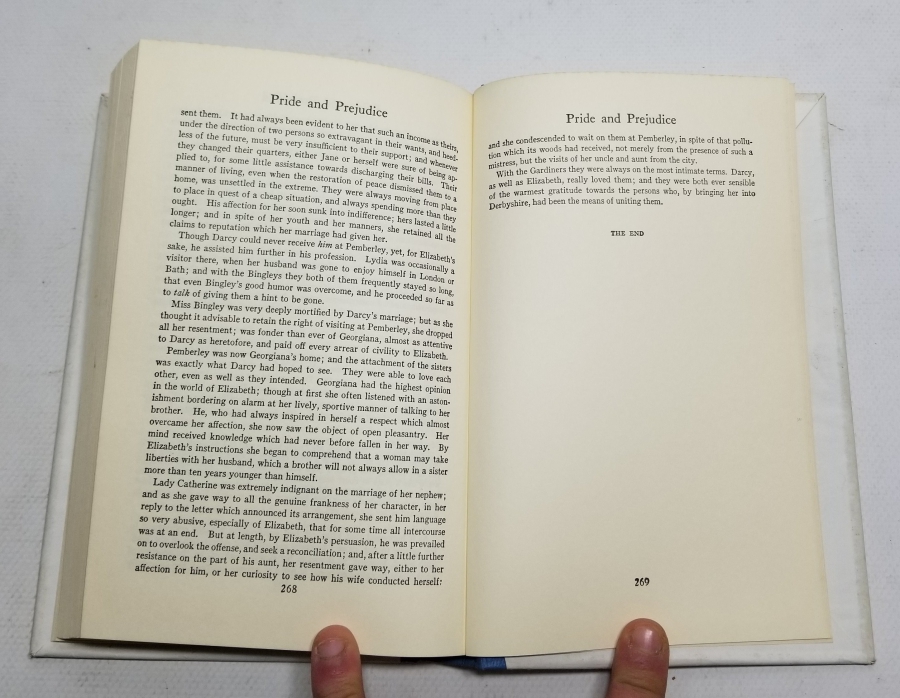 İNGİLİZCE GURUR VE ÖNYARGI İSİMLİ KİTAP